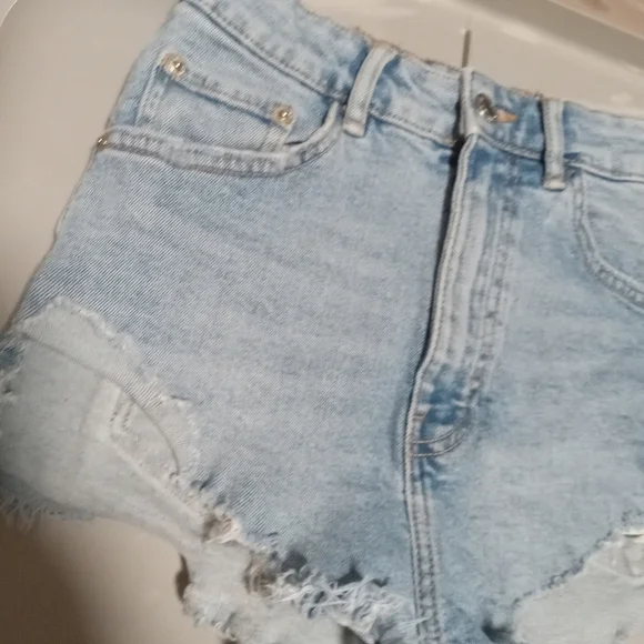 Zara High Rise Denim Shorts sz 4 - Picture 2 of 5